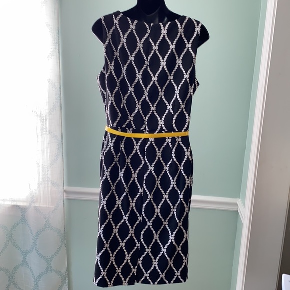 Connected Apparel sleeveless dress Size 12 - Picture 5 of 10